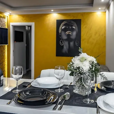 Delux 14 Апартаменты