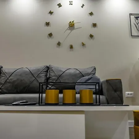 Delux 14 Апартаменты Суботица