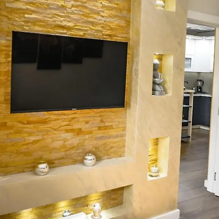 Delux 14 Апартаменты